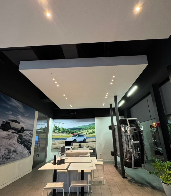 Retail showroom lighting build-out